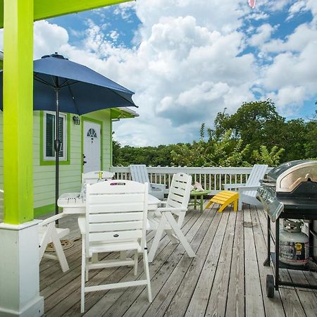 Sir Charles Guest House Palmetto Point エクステリア 写真